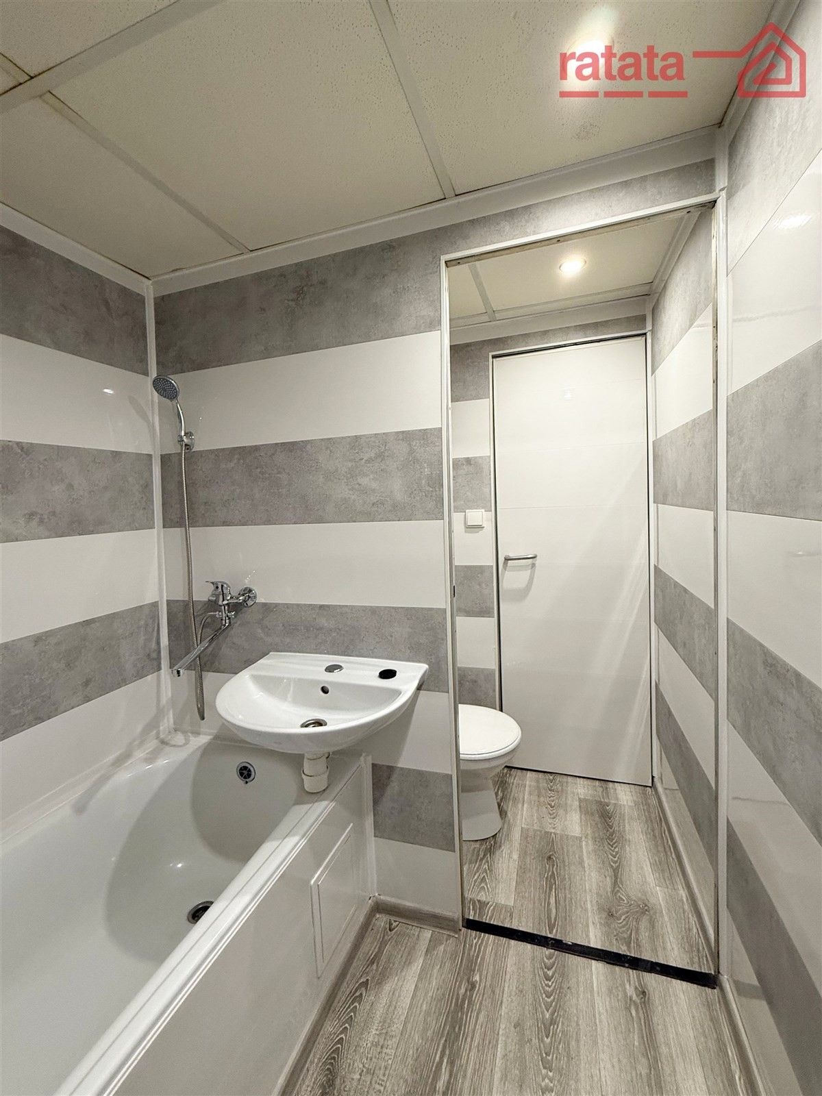 Pronájem byt 2+1 - Dřínovská, Chomutov, 62 m²