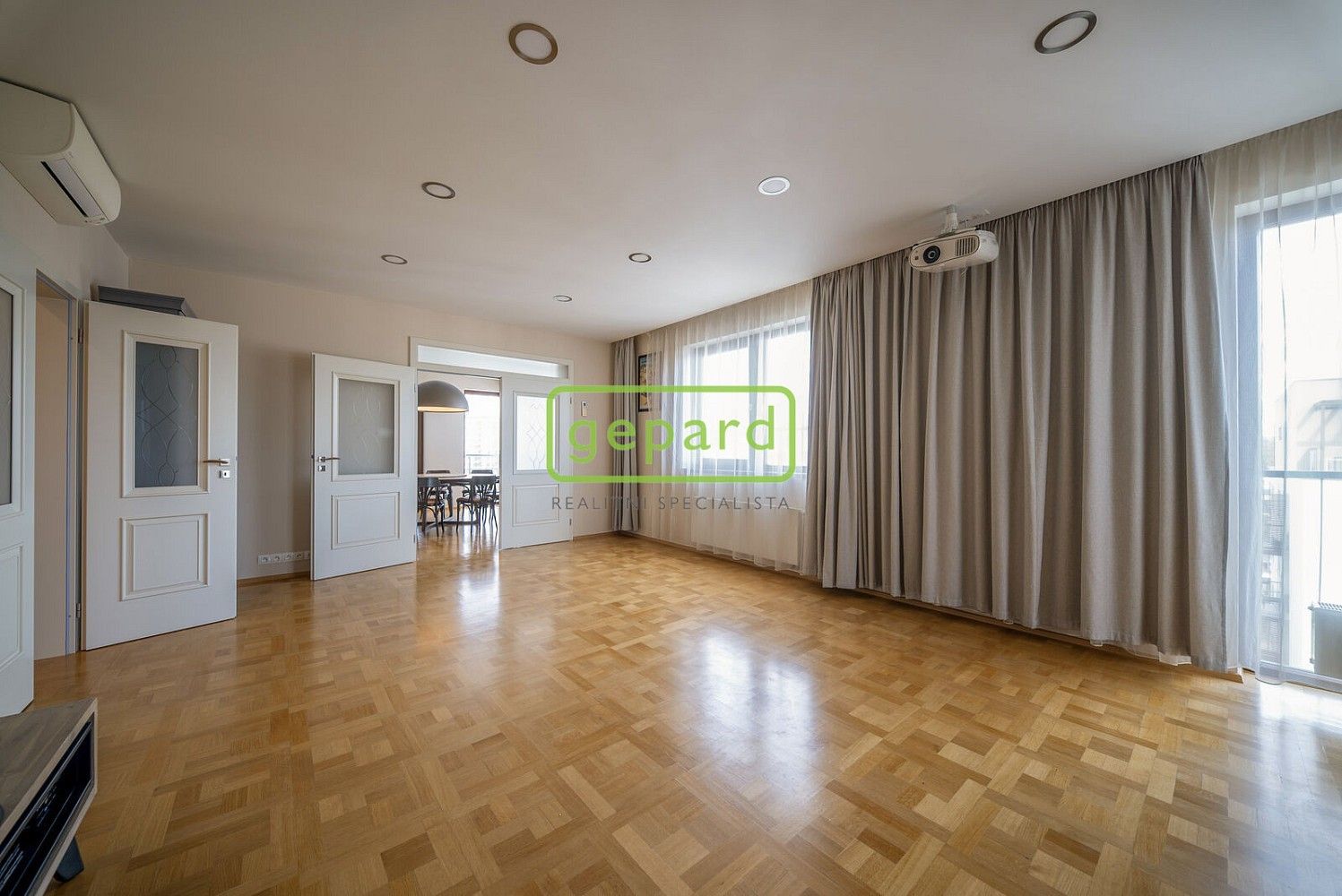 Byt 6+kk a více · 190 m² · Učňovská, Praha 9 - Hrdlořezy - 4
