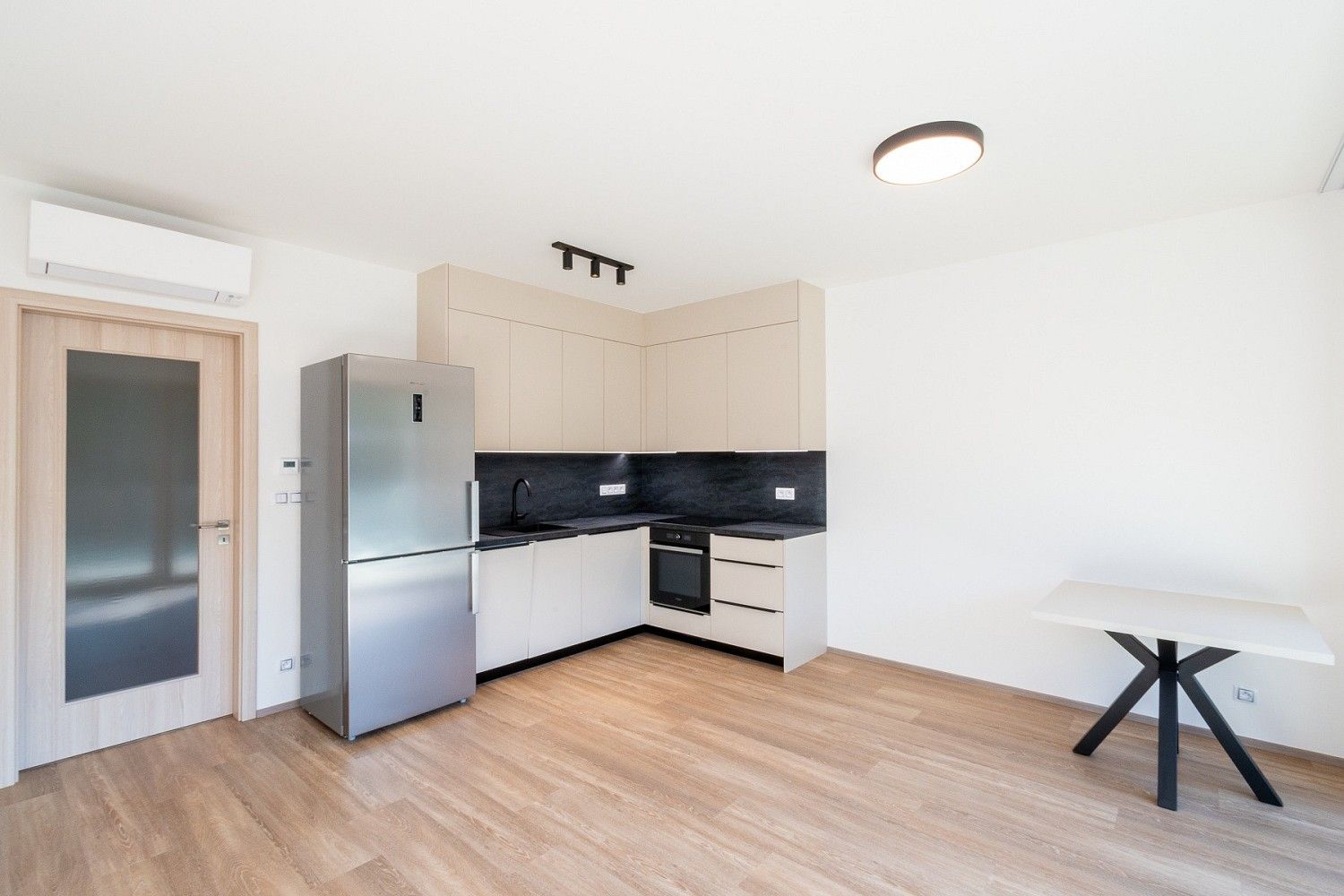 Byt 1+kk · 33 m² · Praha - Radlice, okres Praha 5, Hlavní město Praha - 4