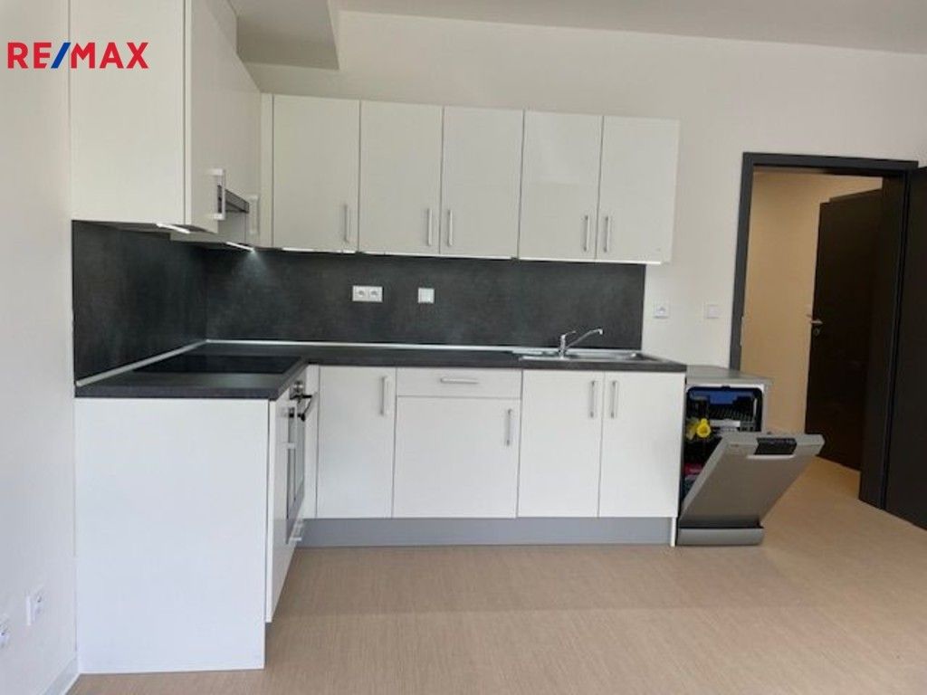 Pronájem byt 2+kk - Průmyslová, Jablonec nad Nisou, 52 m²