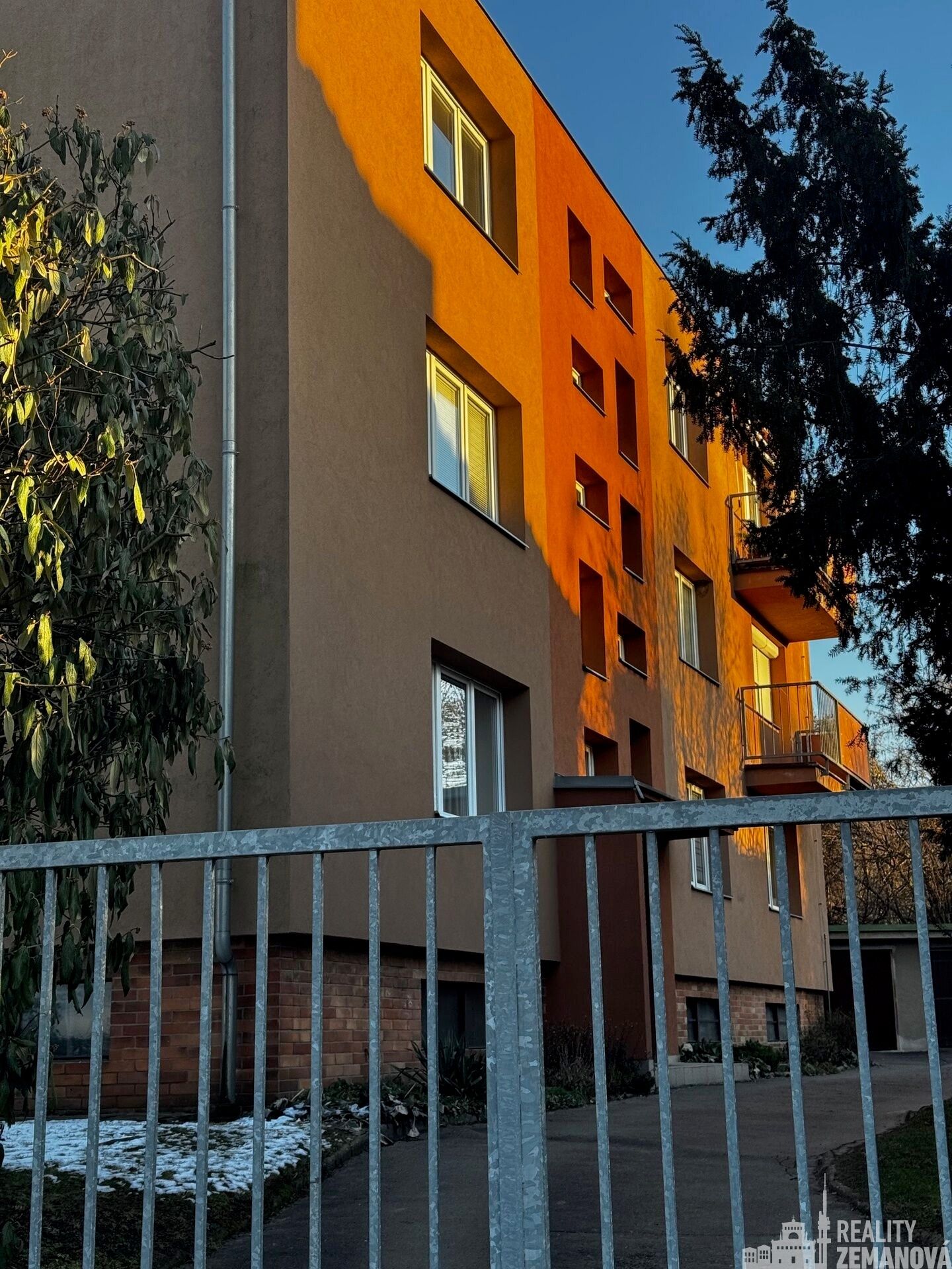 1+1, Višňová, Praha, 38 m² - 1