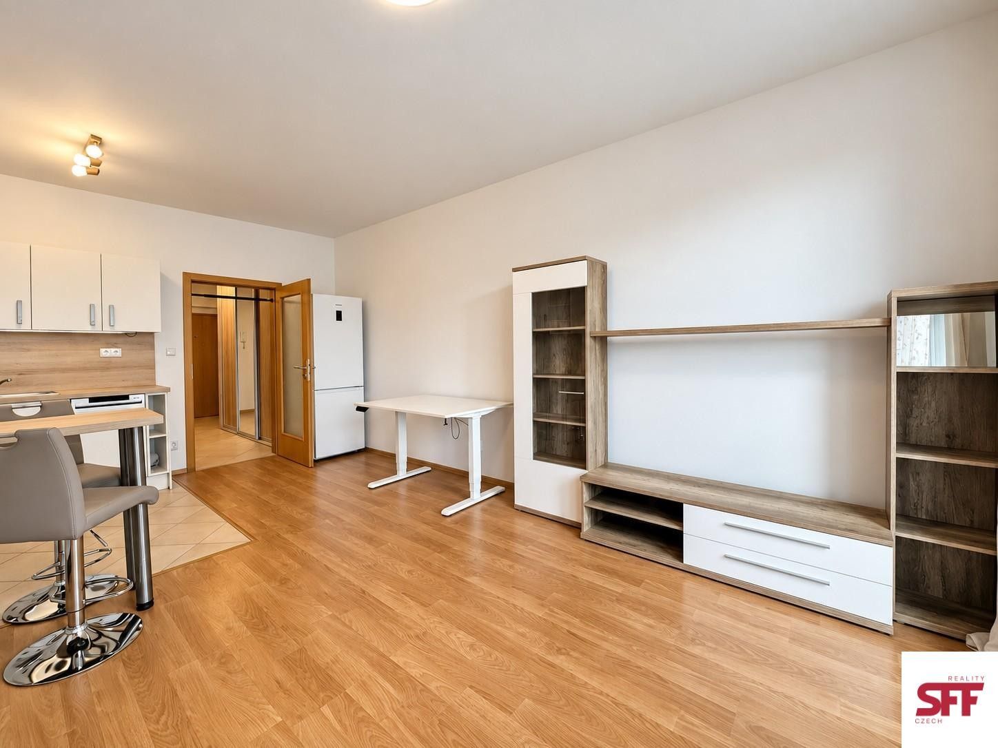 Byt 1+kk · 35 m² · Hornoměcholupská, Praha - 3