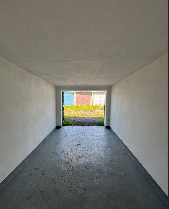 Pronájem garáž - Hodonín, 695 01