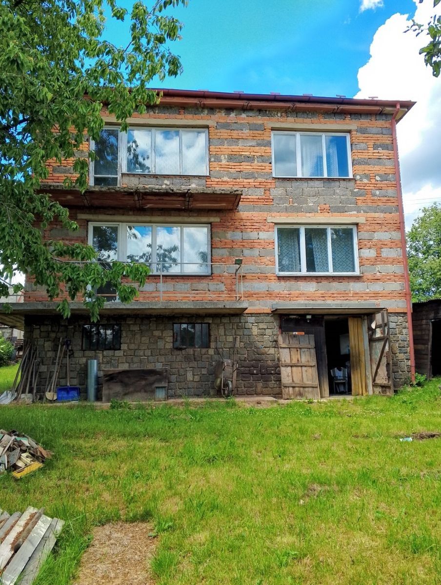 Rodinné domy, Čestín - Čestín, Středočeský kraj, 230 m²