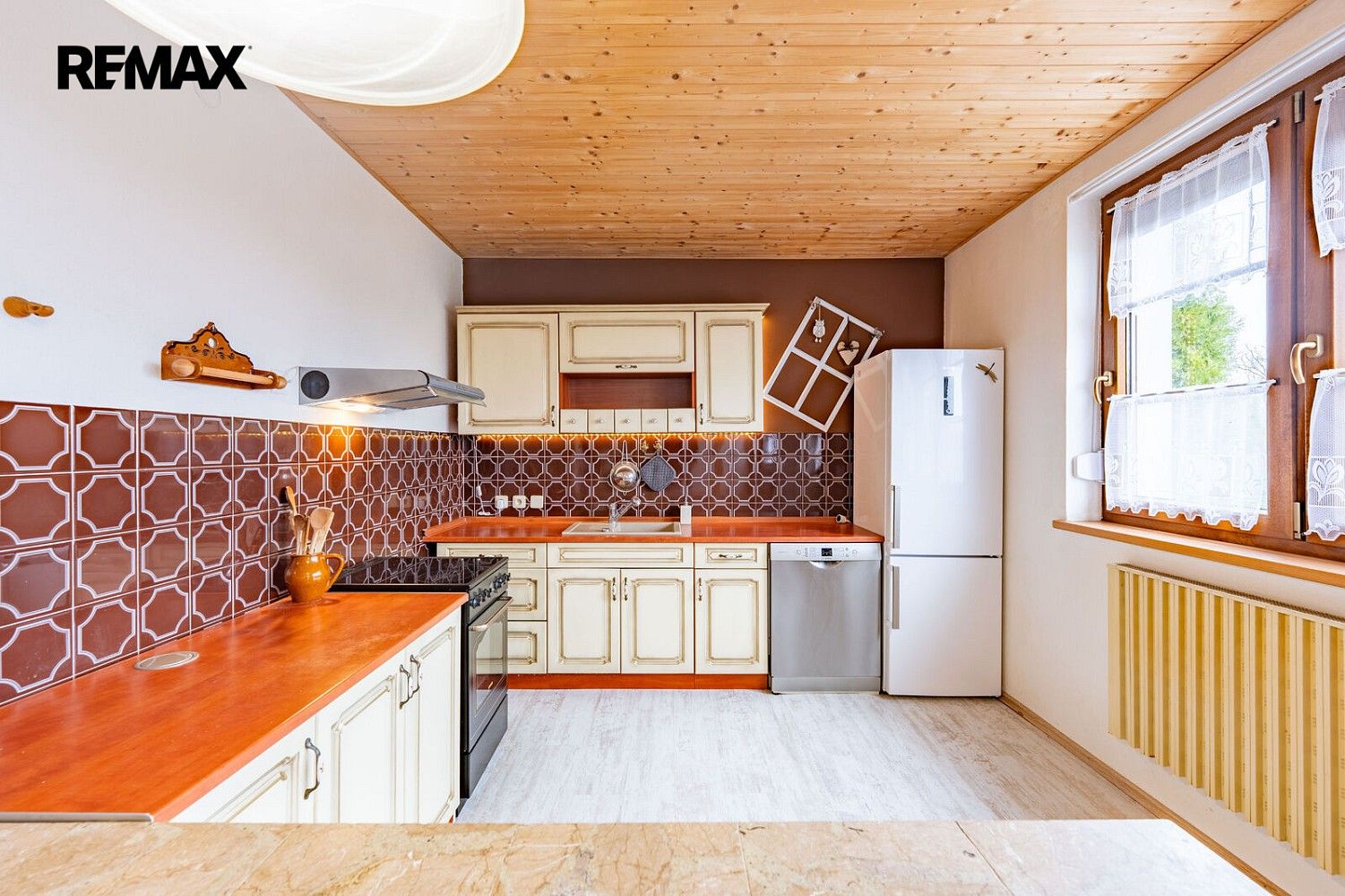 Rodinné domy, Jevišovka, okres Břeclav, 248 m² - 2