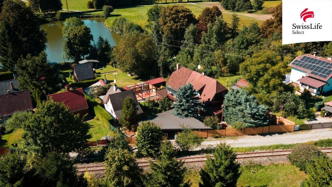 Rodinné domy, Husovy sady, Černovice, 400 m²