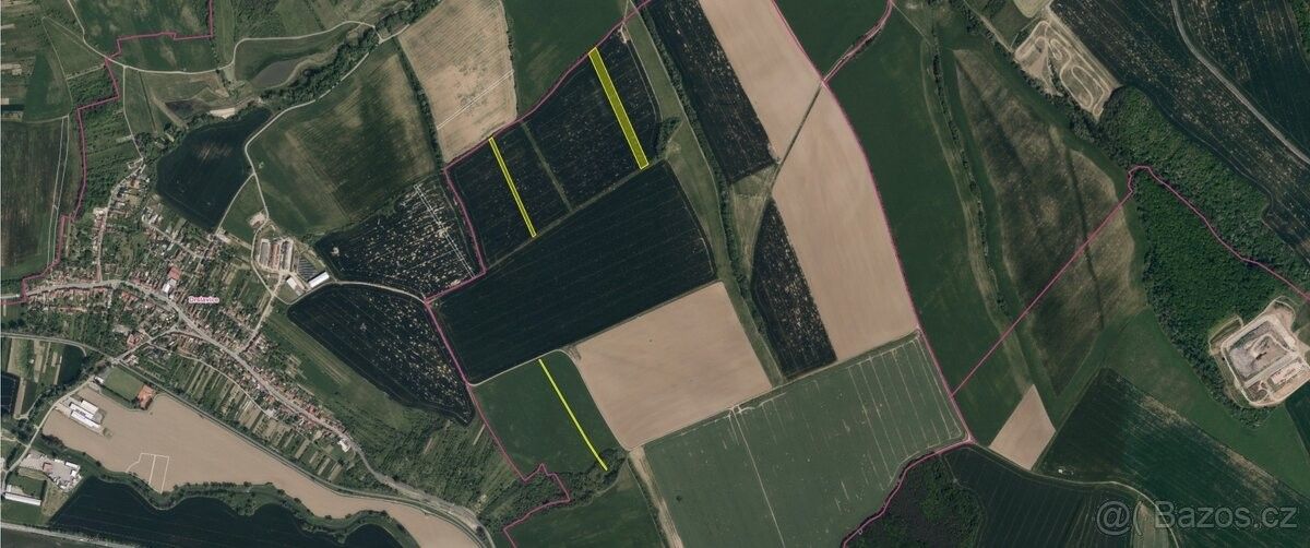 Pozemky pro bydlení, Uherský Brod, 688 01