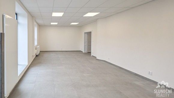Obchodní prostory · Kunovice, 686 04 - 3