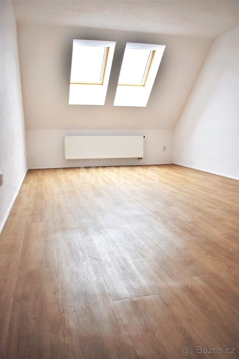 Pronájem byt - Nymburk, 288 02