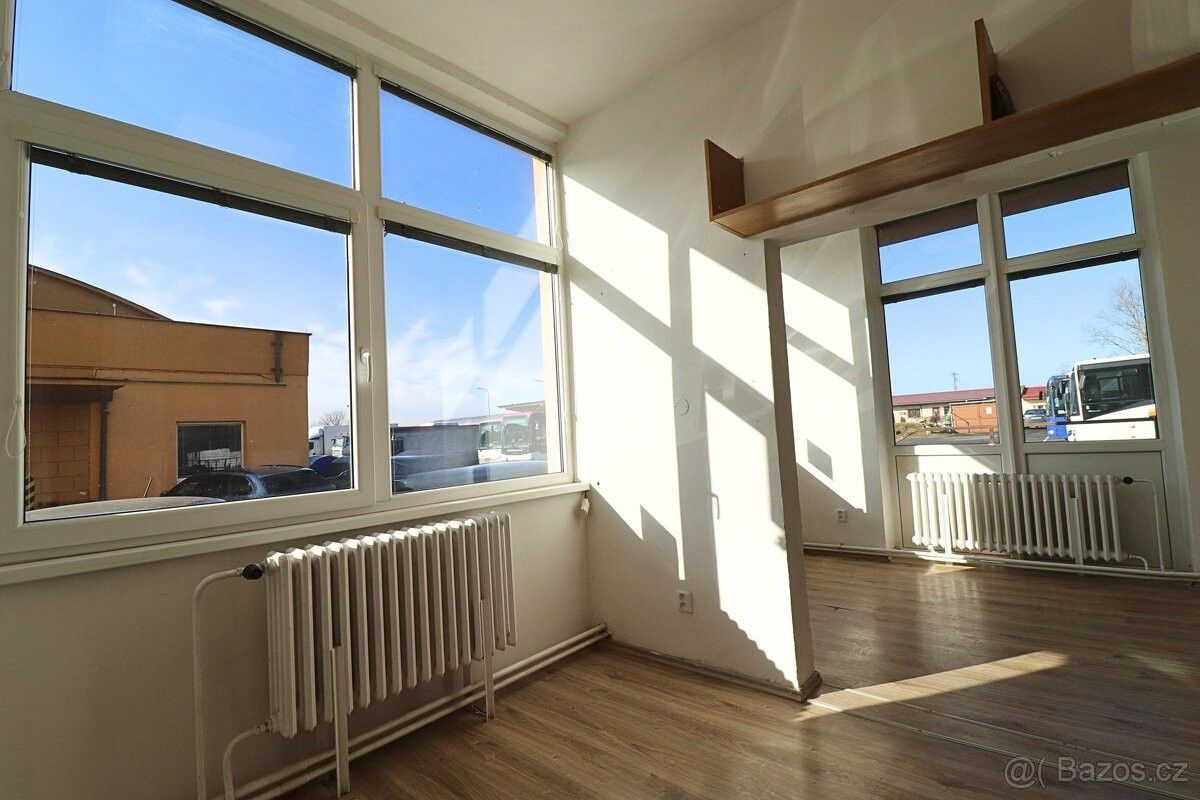 Pronájem kancelář - Židlochovice, 667 01