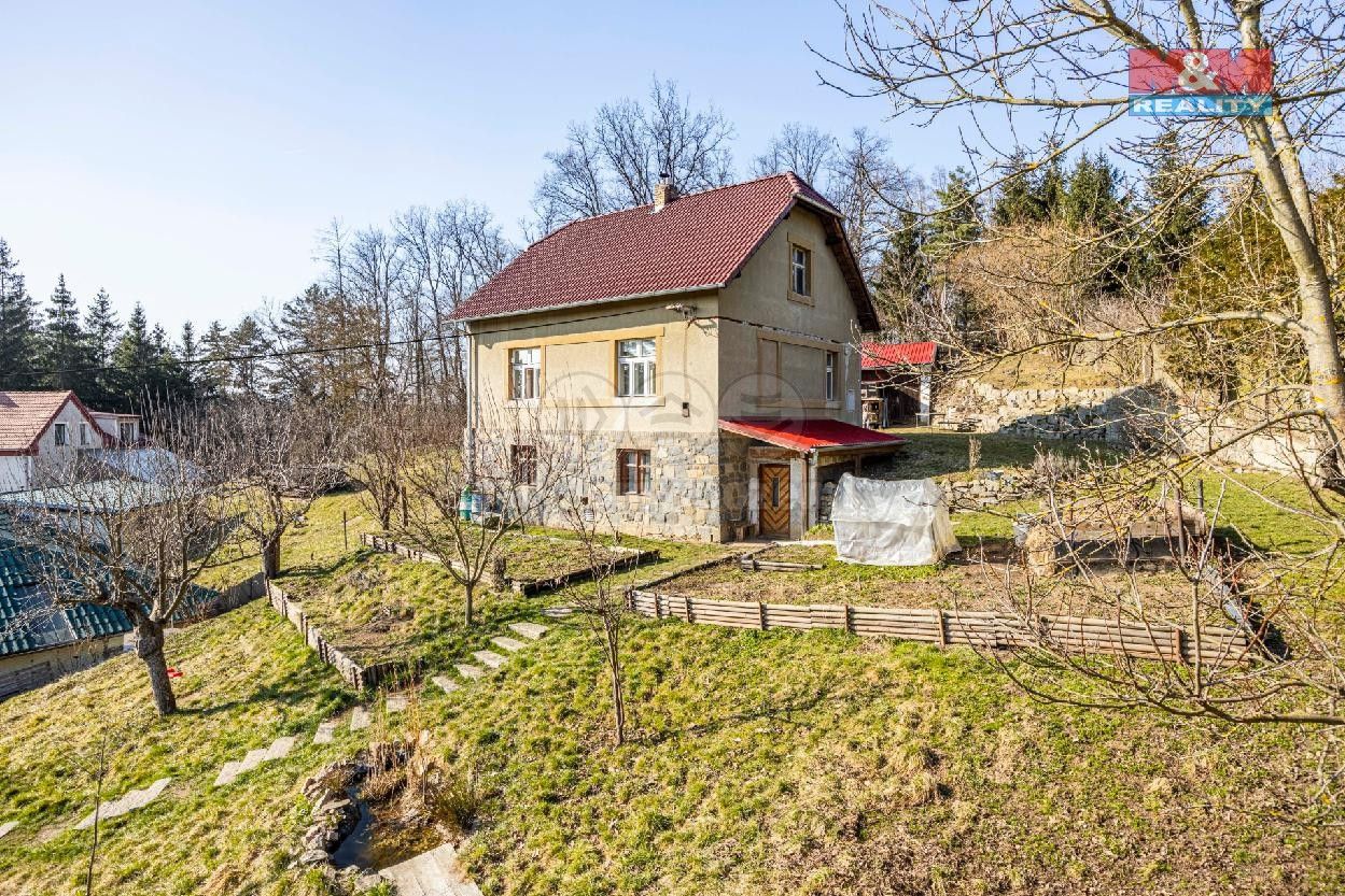 Rodinné domy, Žíňánky, Soběhrdy, 298 m²