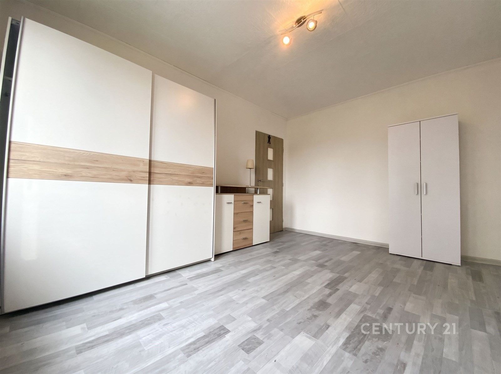 Pronájem byt 2+1 - Velehradská 2640, Kroměříž, 68 m² - 5