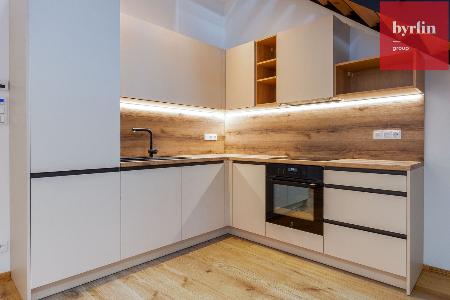 Byt 2+kk · 56 m² · Praha - Nusle, okres Praha 4, Hlavní město Praha - 4