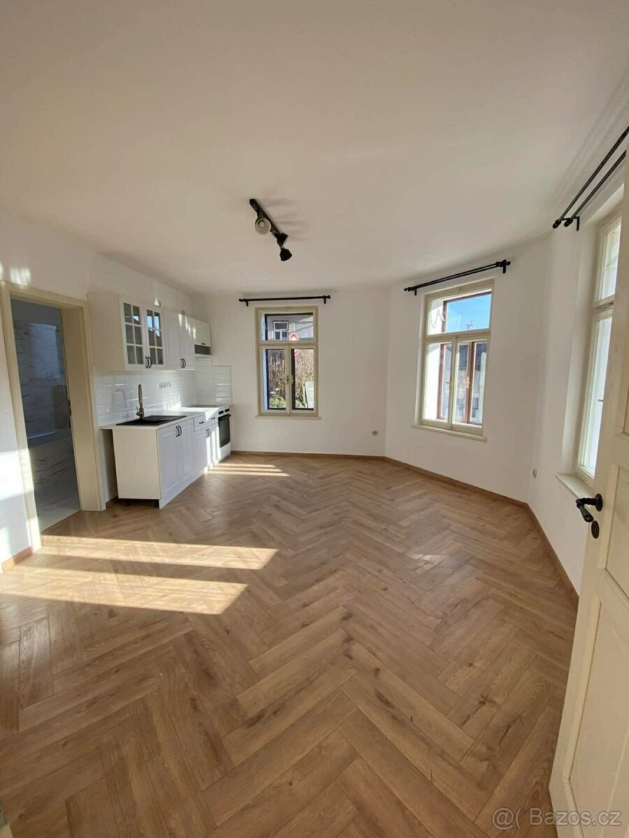 Byty, Lomnice nad Popelkou, 512 51