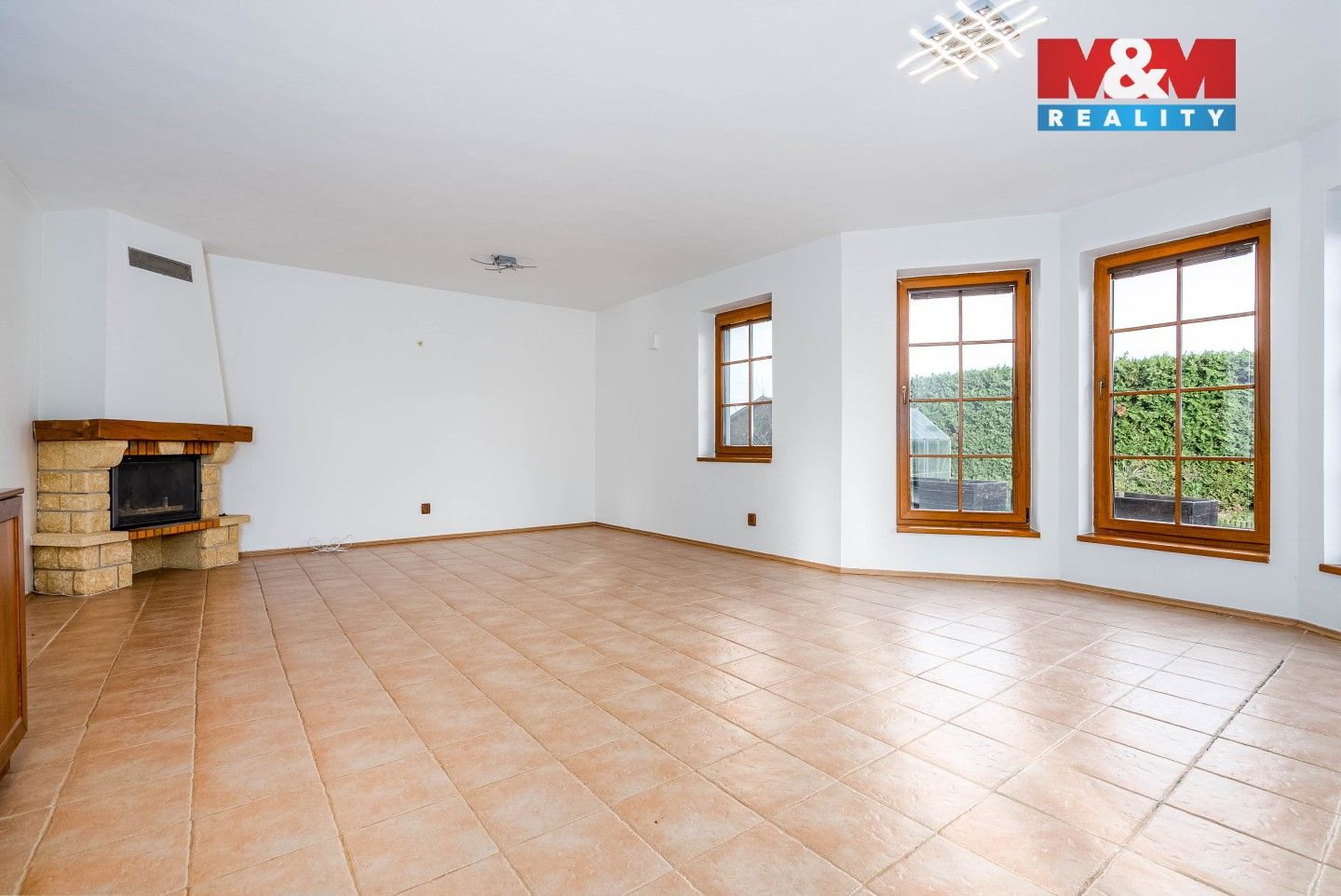 Prodej rodinný dům - Kuchařík, Roblín, 197 m²