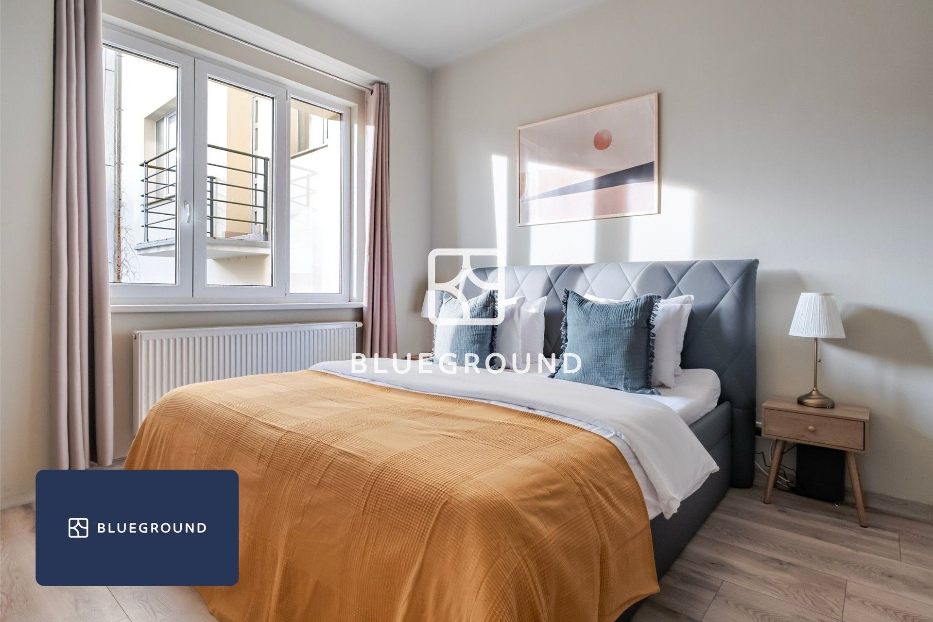 Pronájem byt 1+kk - 28. pluku, Praha, 37 m²