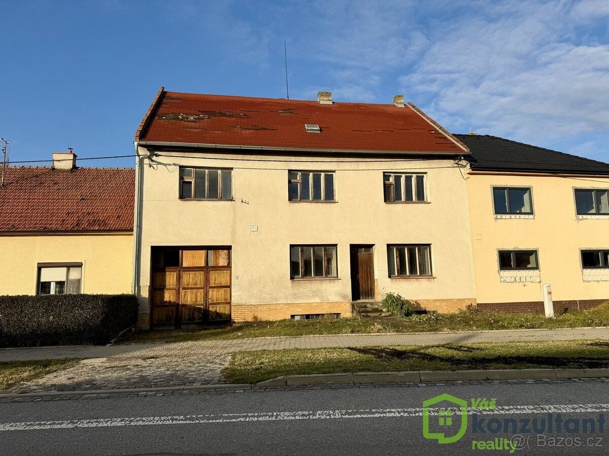 Prodej rodinný dům - Bánov u Uherského Brodu, 687 54