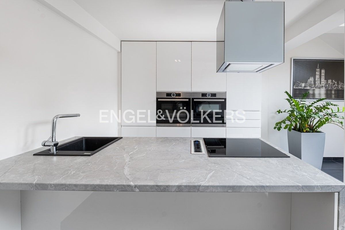 2+kk, Na bělidle 910, Praha Smíchov, 57 m² - 2