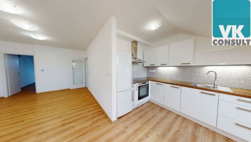 2+kk, Komenského nám., Litomyšl, 73 m²