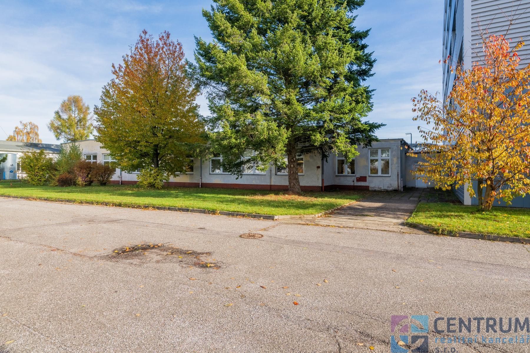 Pronájem výrobní prostory - Turnov, 1 m²