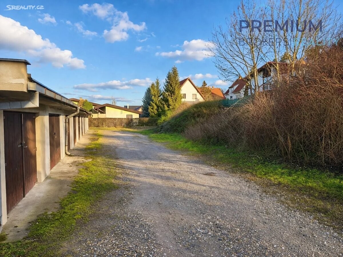 Stavební pozemek, Všetaty – pohled 4