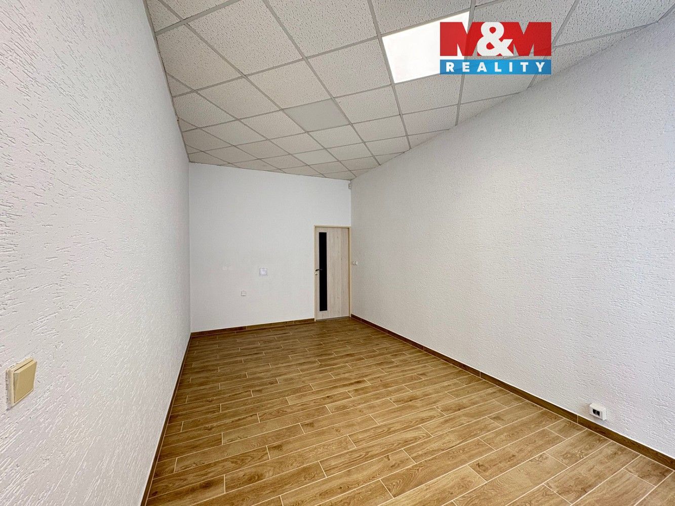 Kanceláře, Hlubčická, Krnov - Pod Bezručovým vrchem, okres Bruntál, 18 m² - 1