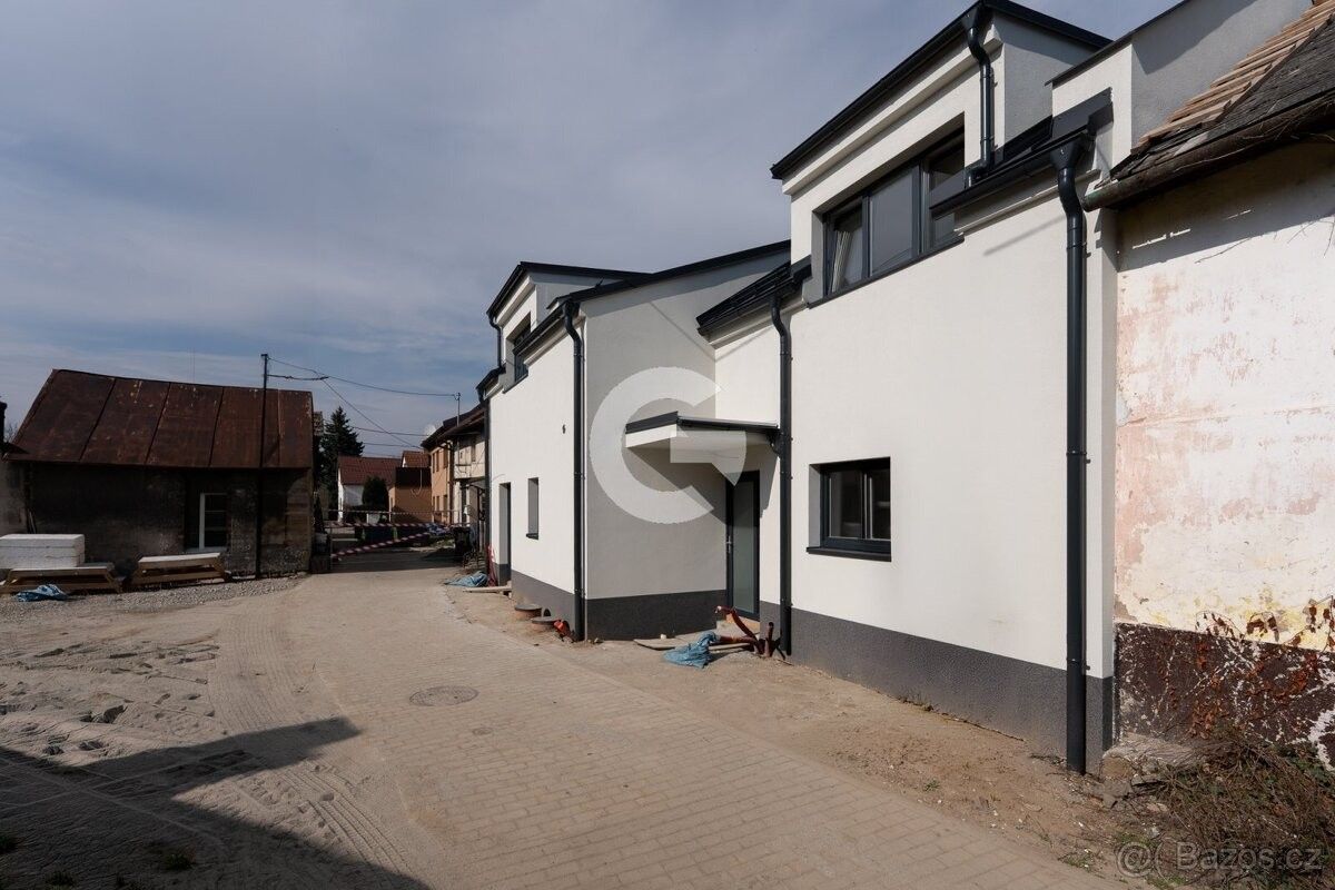 Dům – Tlumačov, okres Zlín – pohled 2