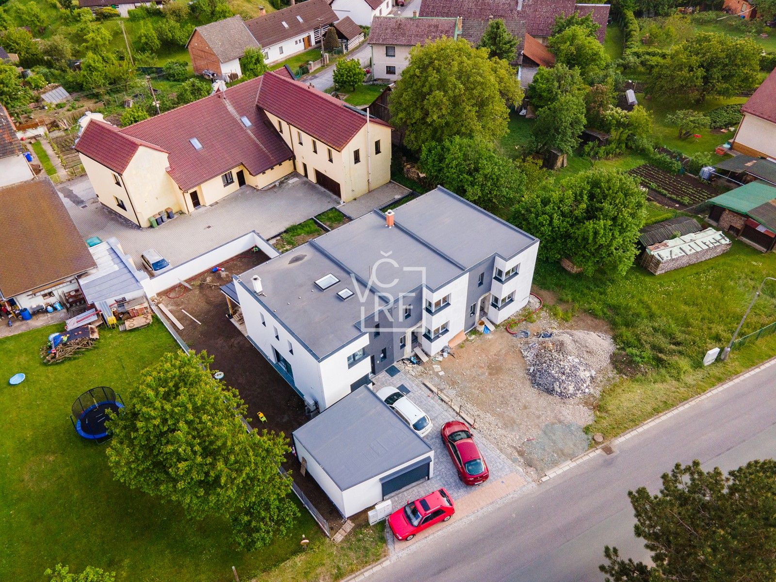 Rodinné domy, Černíkovice, 124 m² - 1