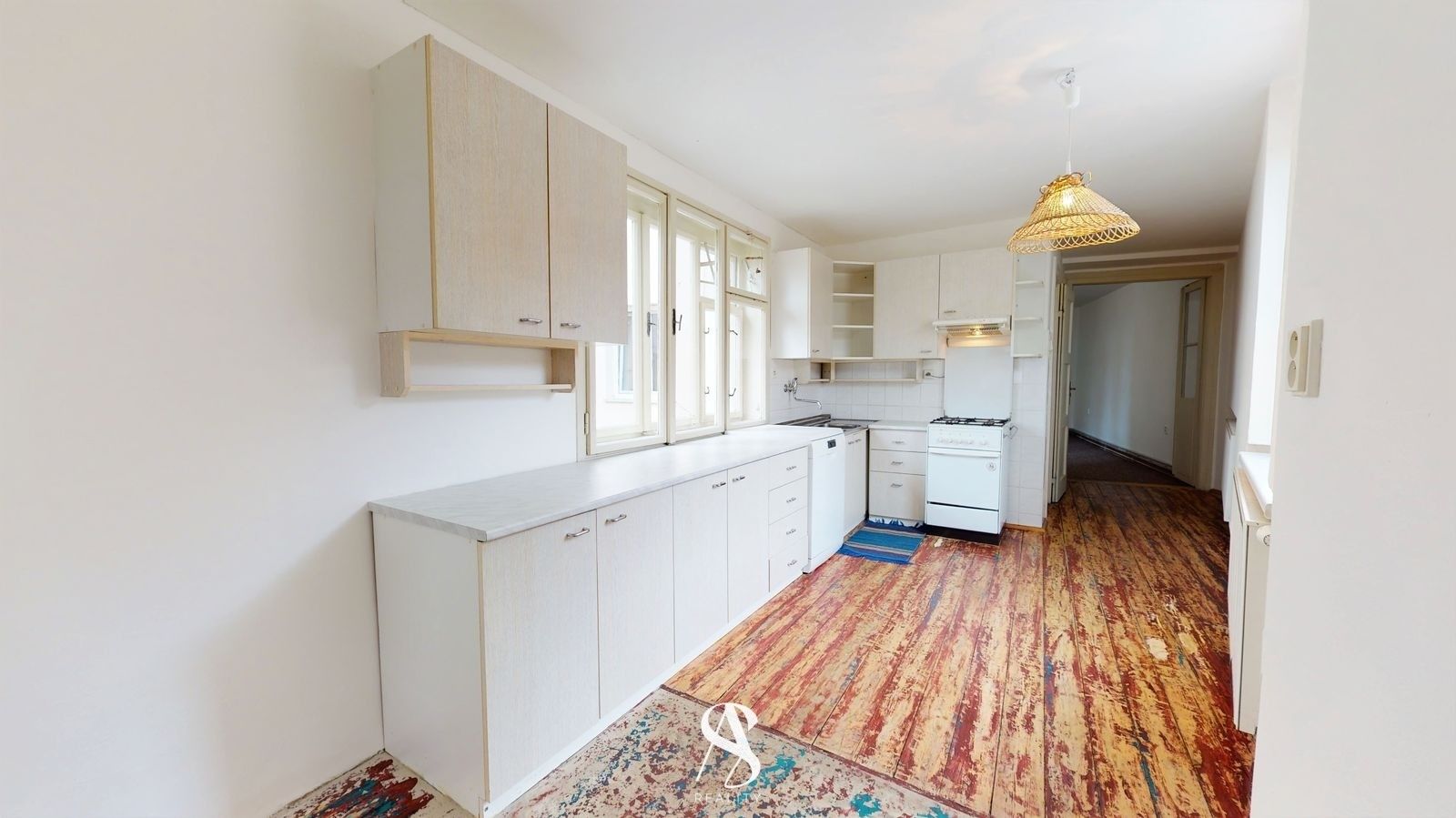 Pronájem byt 1+1 - Denisova, Olomouc, 79 m²