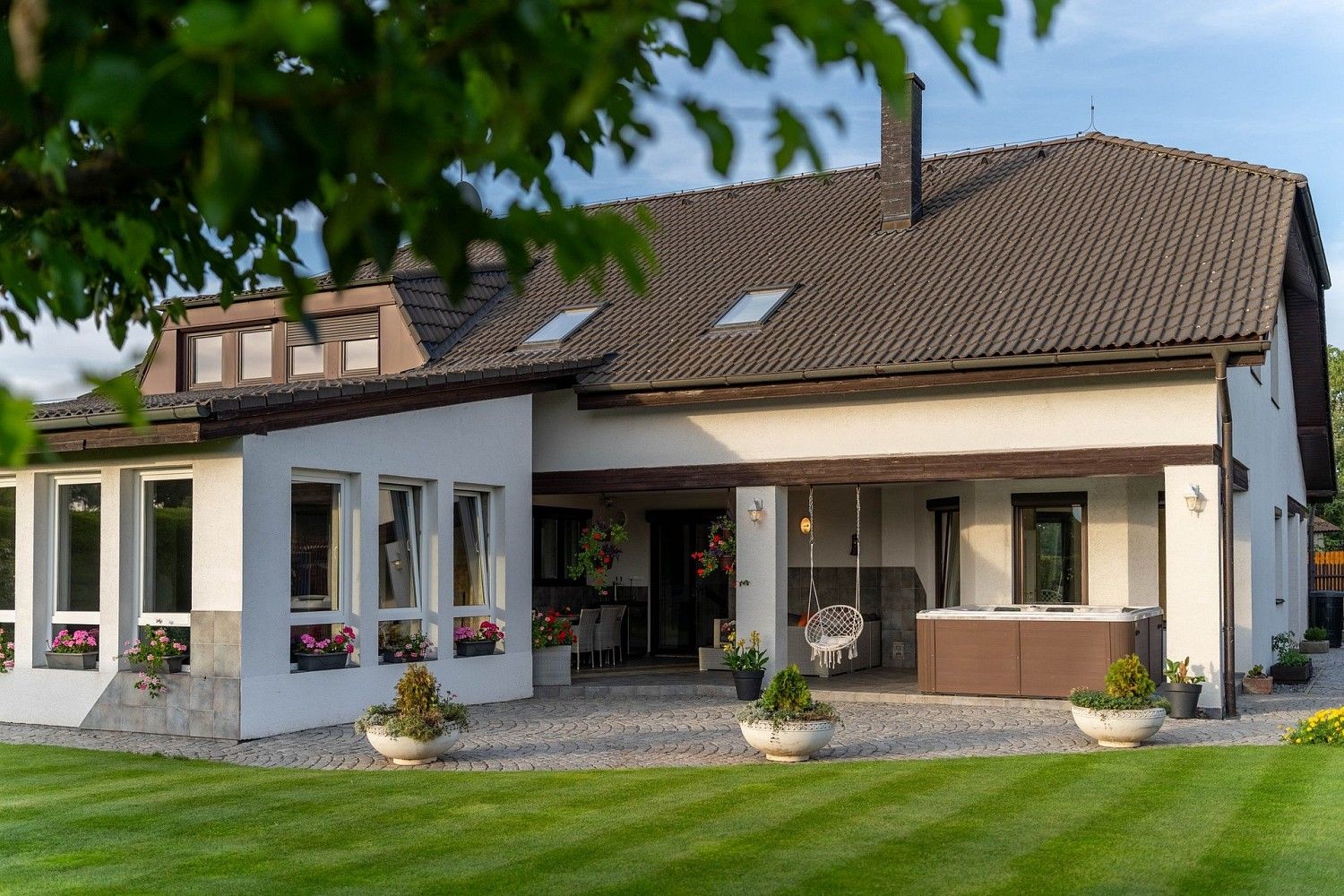 Rodinné domy, U Jezera, Zlatníky-Hodkovice - Zlatníky, okres Praha-západ, 290 m² - 2