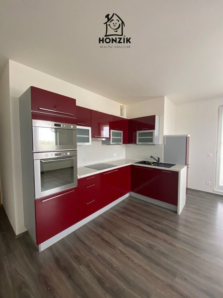 2+kk, U uhříněveské obory, Praha, 50 m²