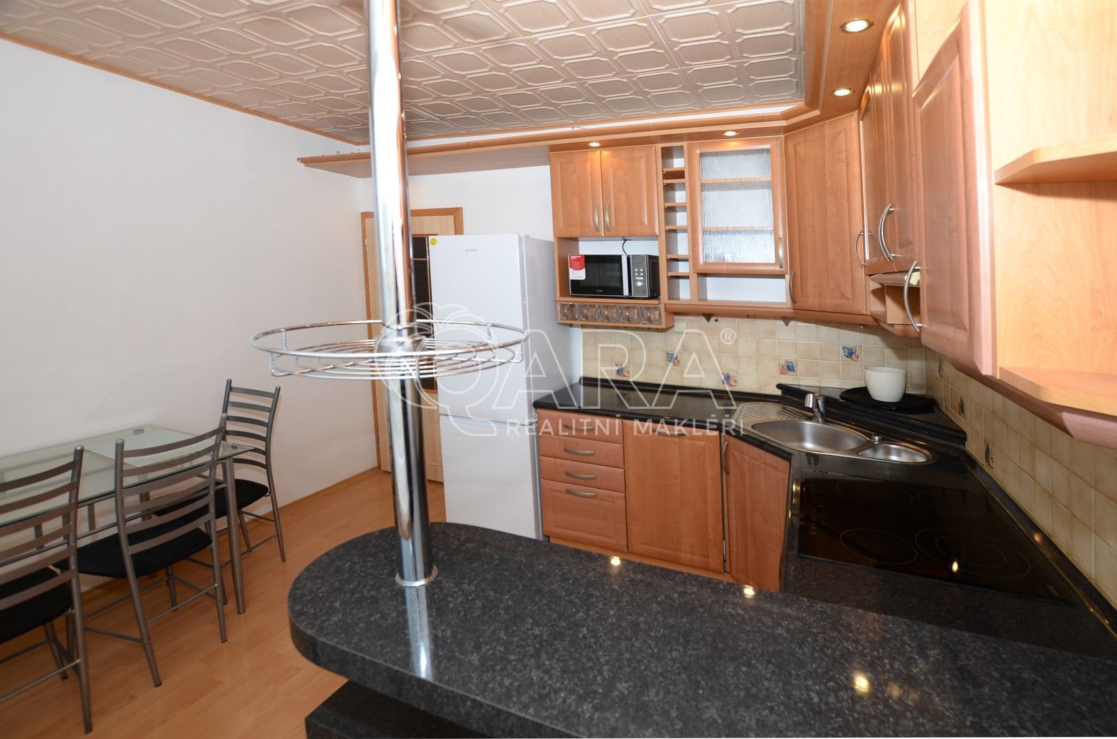 Pronájem byt 1+1 - Na domovině 651, Praha, 38 m²