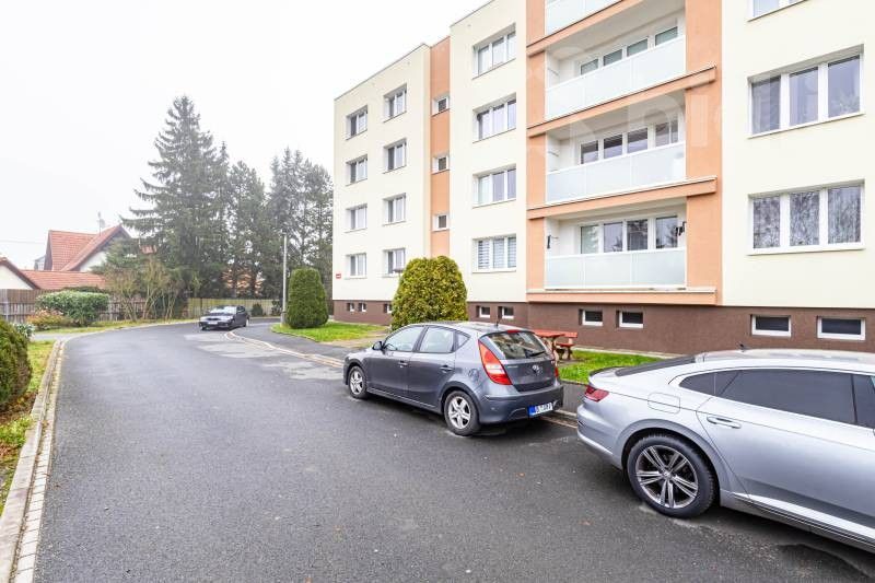 Prodej garáž - Družstevní, Chrást, 24 m²