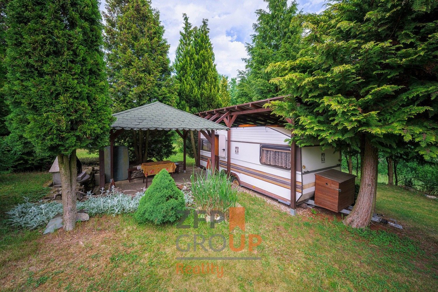 Zahrada, 2 725 m²