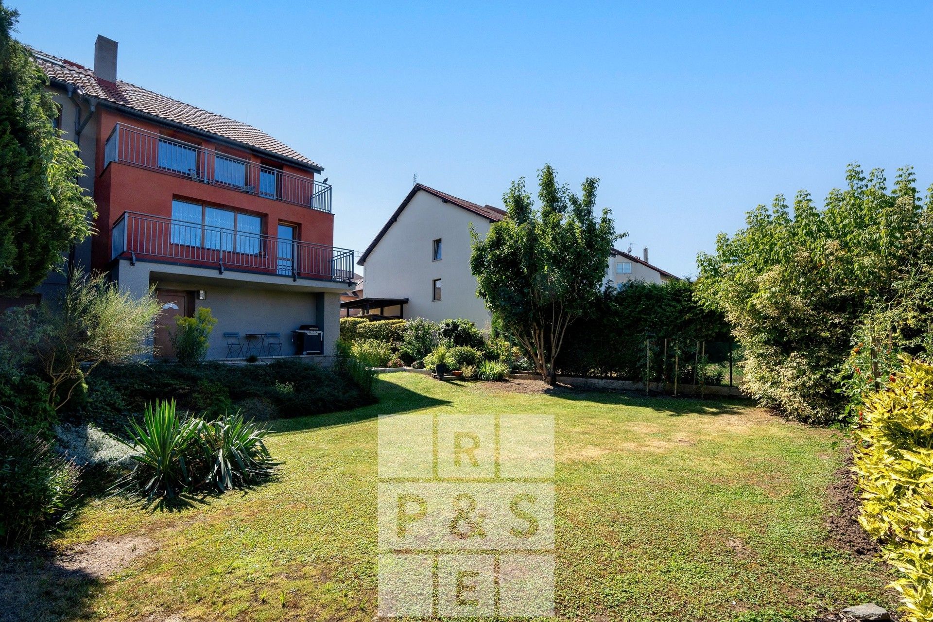 Ostatní, Pod areálem, Praha, 333 m²