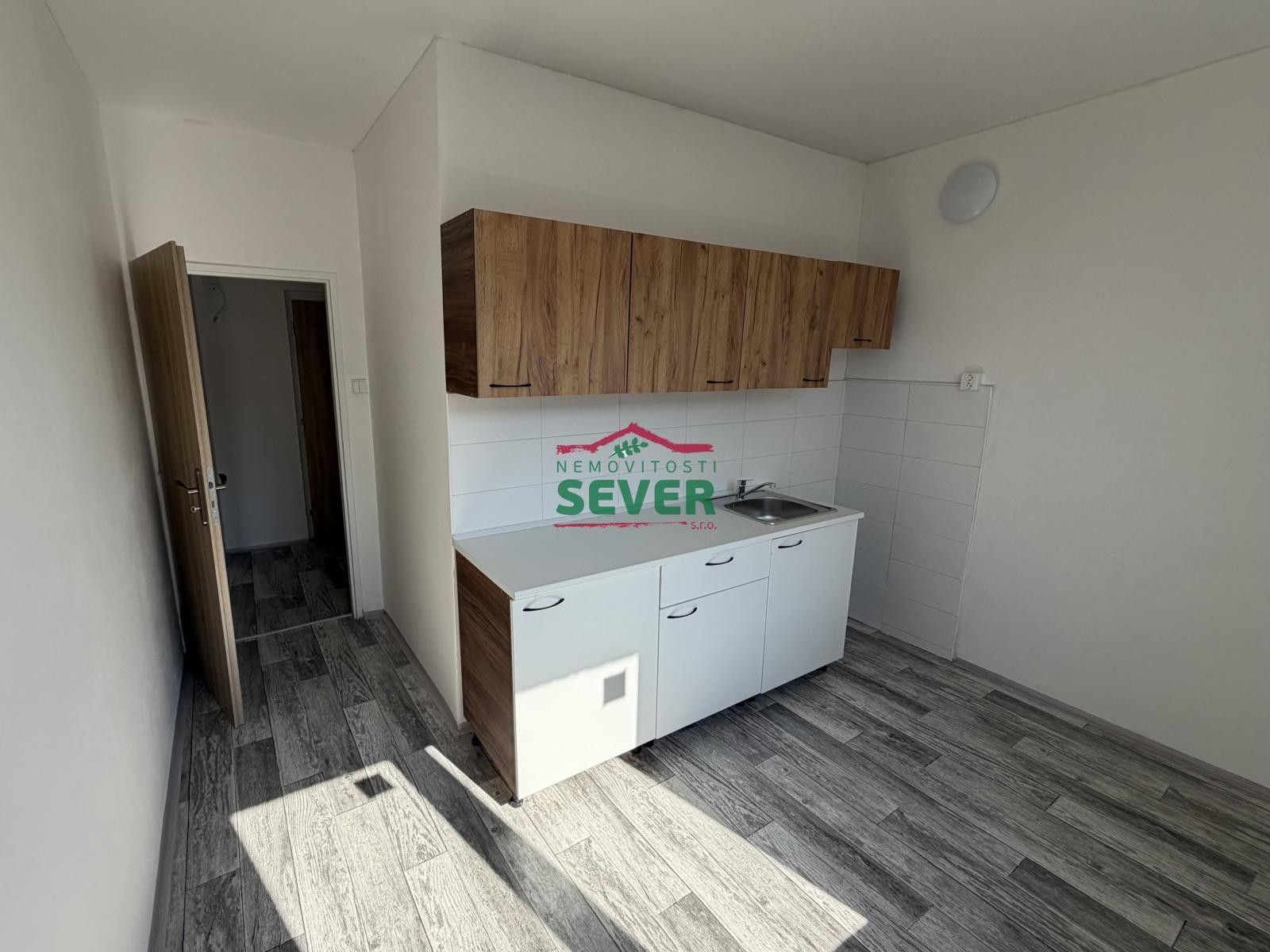 1+1, Ervěnická, Jirkov, 36 m² - 2