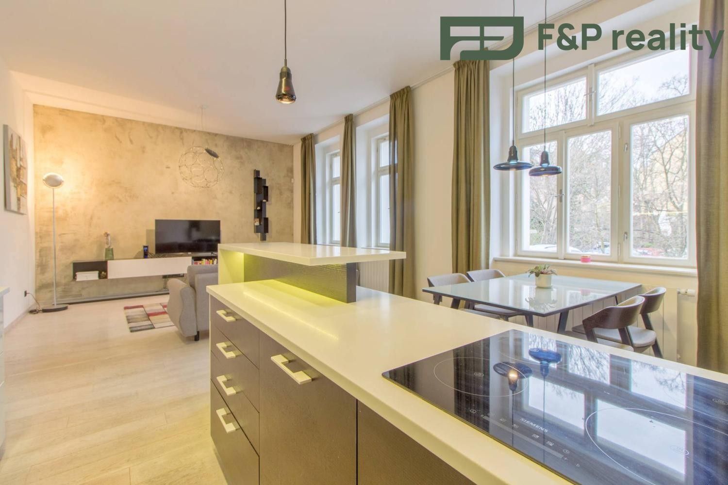 Pronájem byt 2+kk - Kochanova, Praha, 70 m²