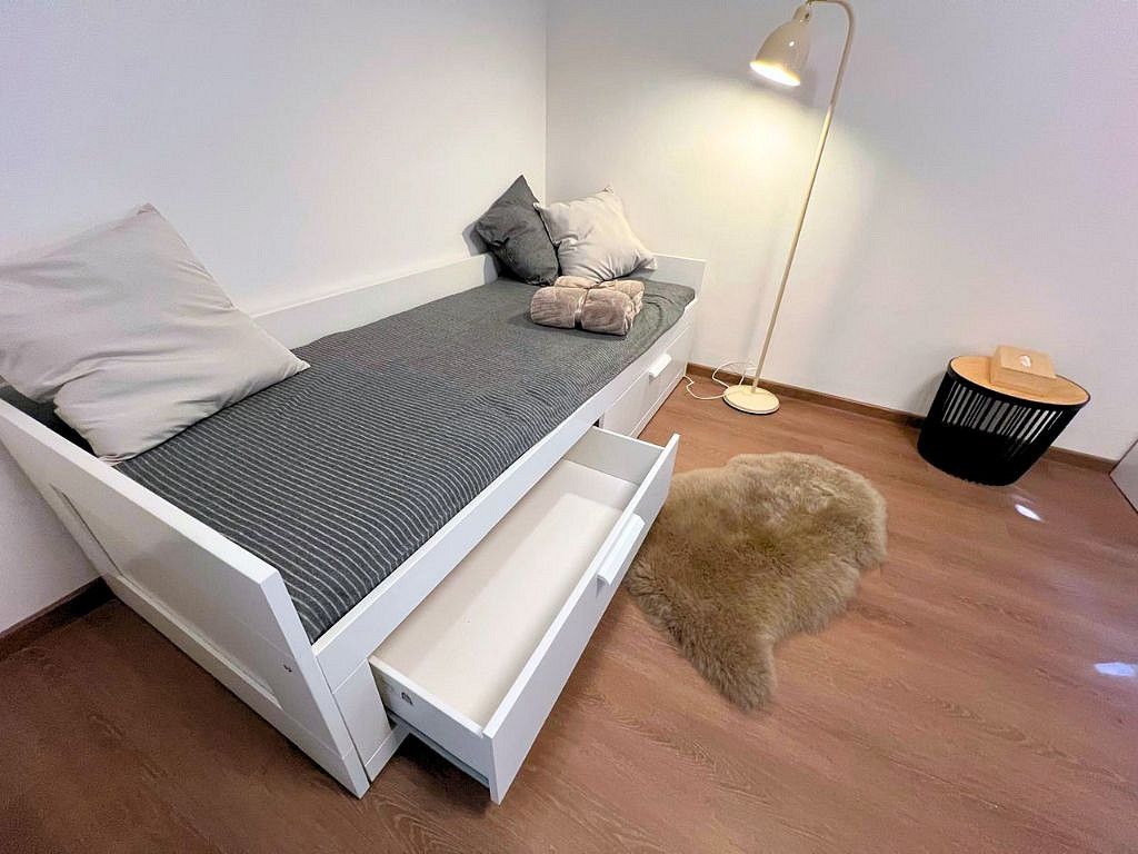 Pronájem byt 1+kk - Čsl. armády, Hostivice, okres Praha-západ, 18 m² - 5
