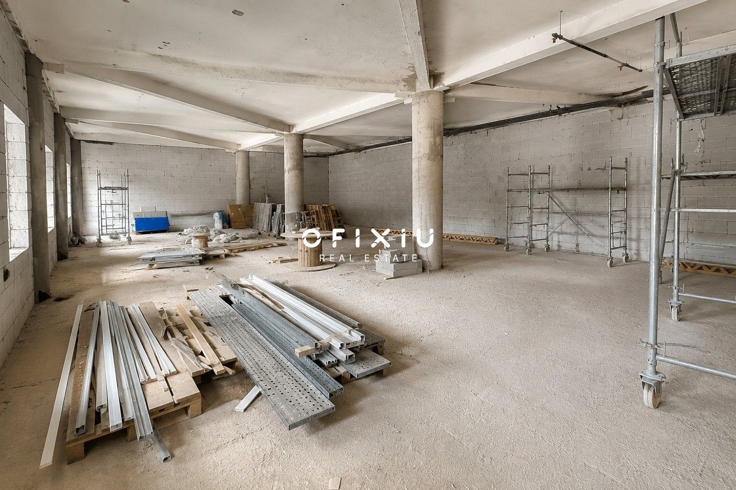 Obchodní prostory, Kroměříž, Zlínský kraj, 183 m² - 1