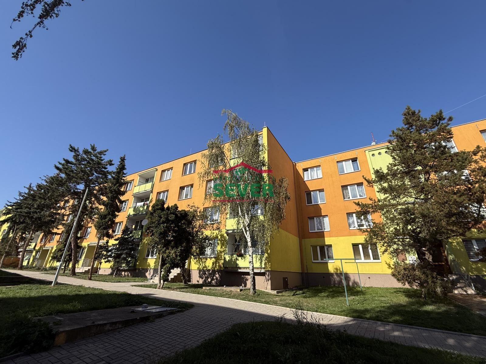 3+1, Jiráskovo náměstí, Postoloprty, 81 m² - 1
