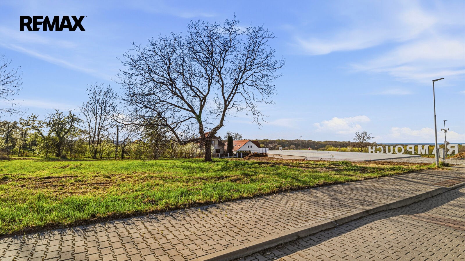 Prodej pozemek pro bydlení - Žáky, 1 019 m² - 5