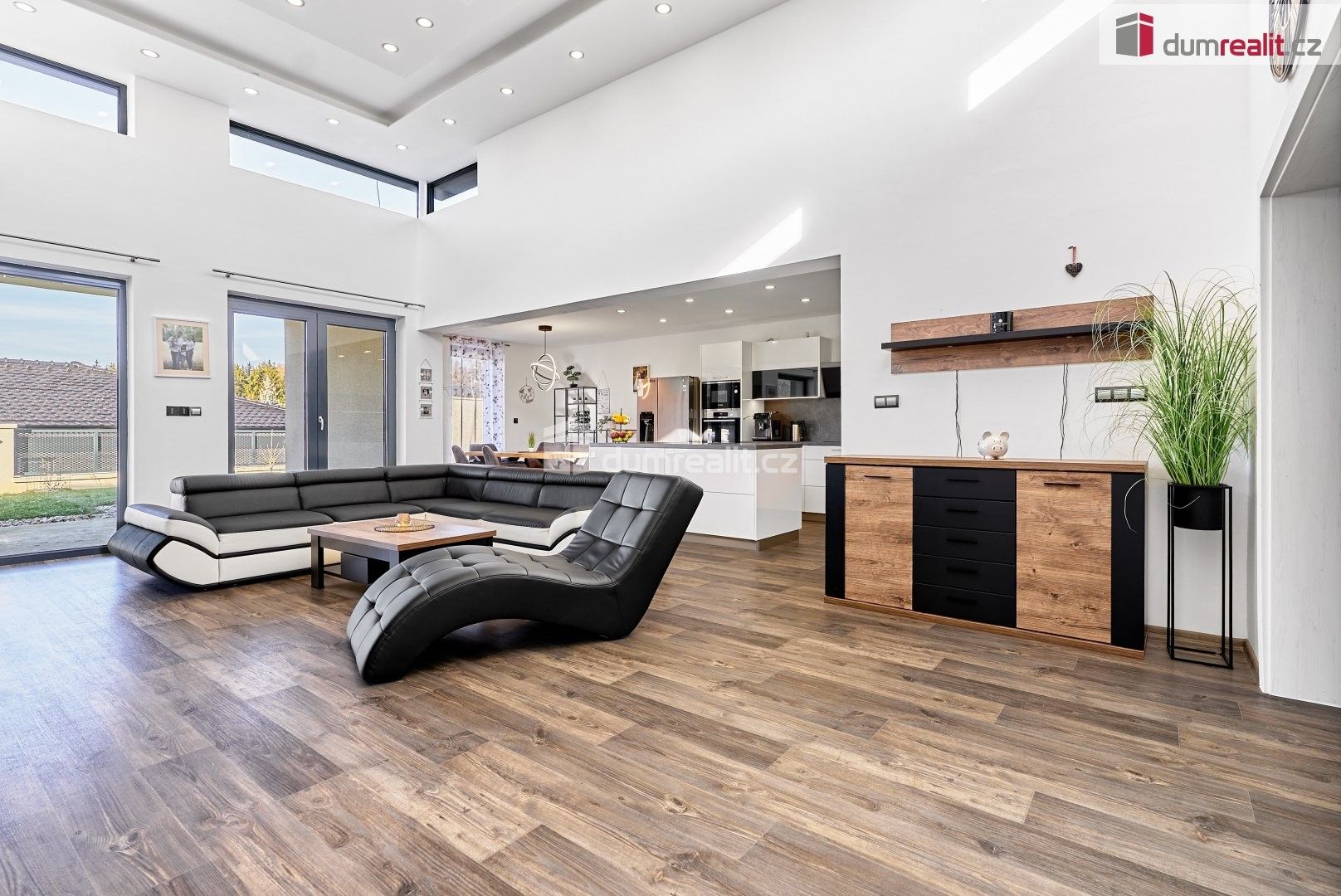 Rodinné domy, Mezirolí, Nová Role, 136 m² - 2