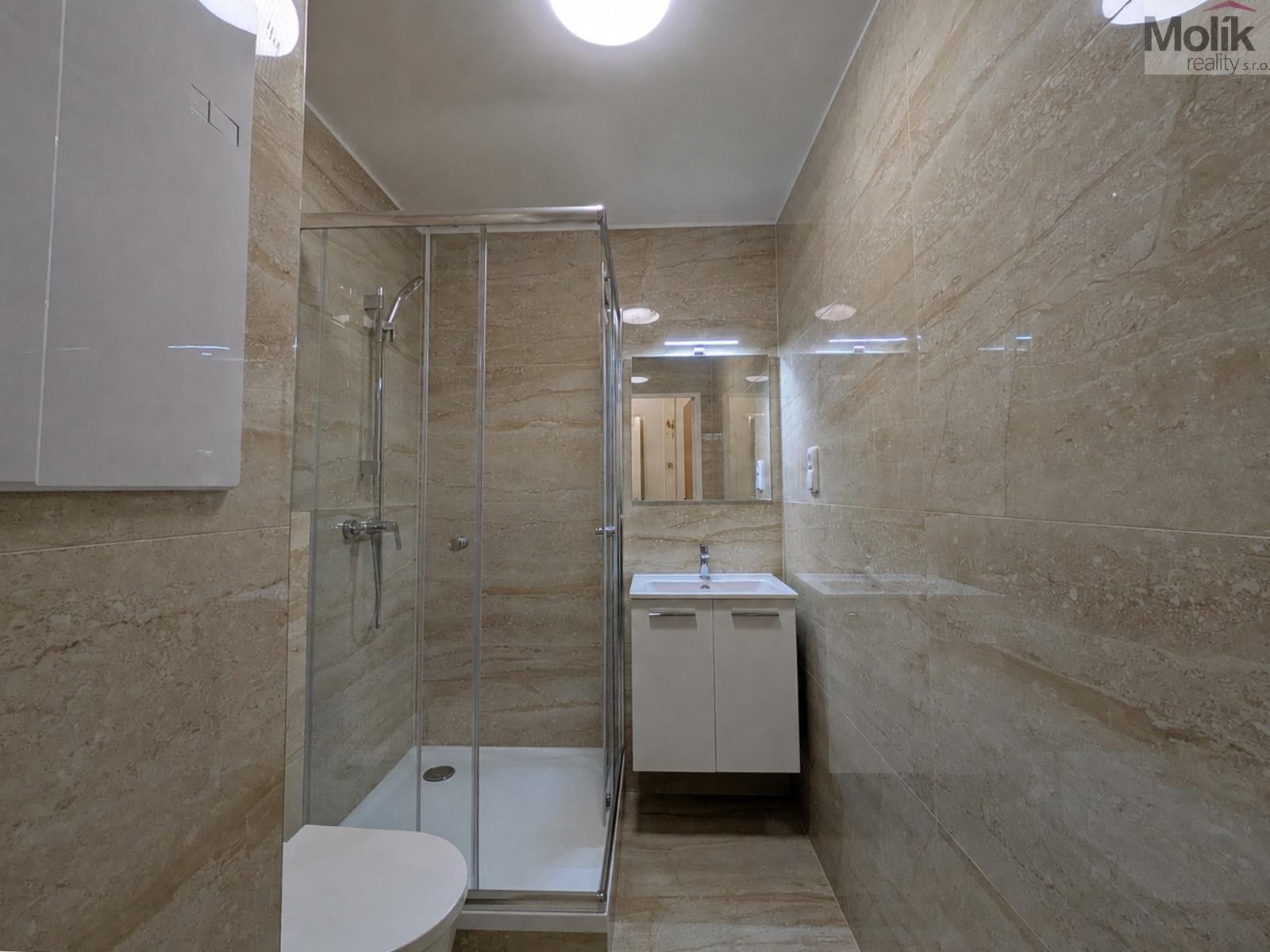 Byt 2+1 · 61 m² · Karla Čapka, Krupka - 4