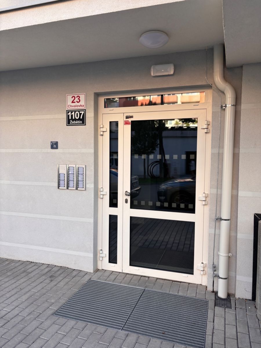 2+kk, Chvalovka, Brno - Žebětín, Jihomoravský kraj, 48 m² - 2