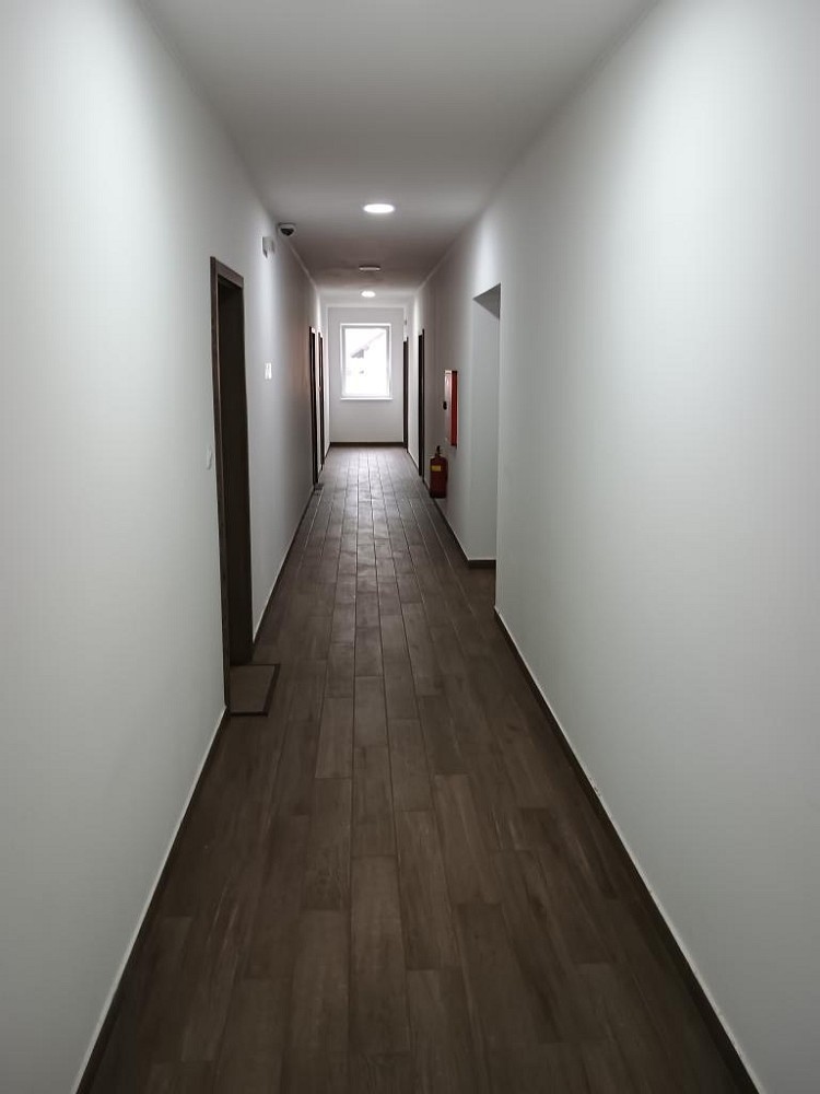 Pronájem kancelář - Jáchymovská, Karlovy Vary - Bohatice, 21 m² - 5