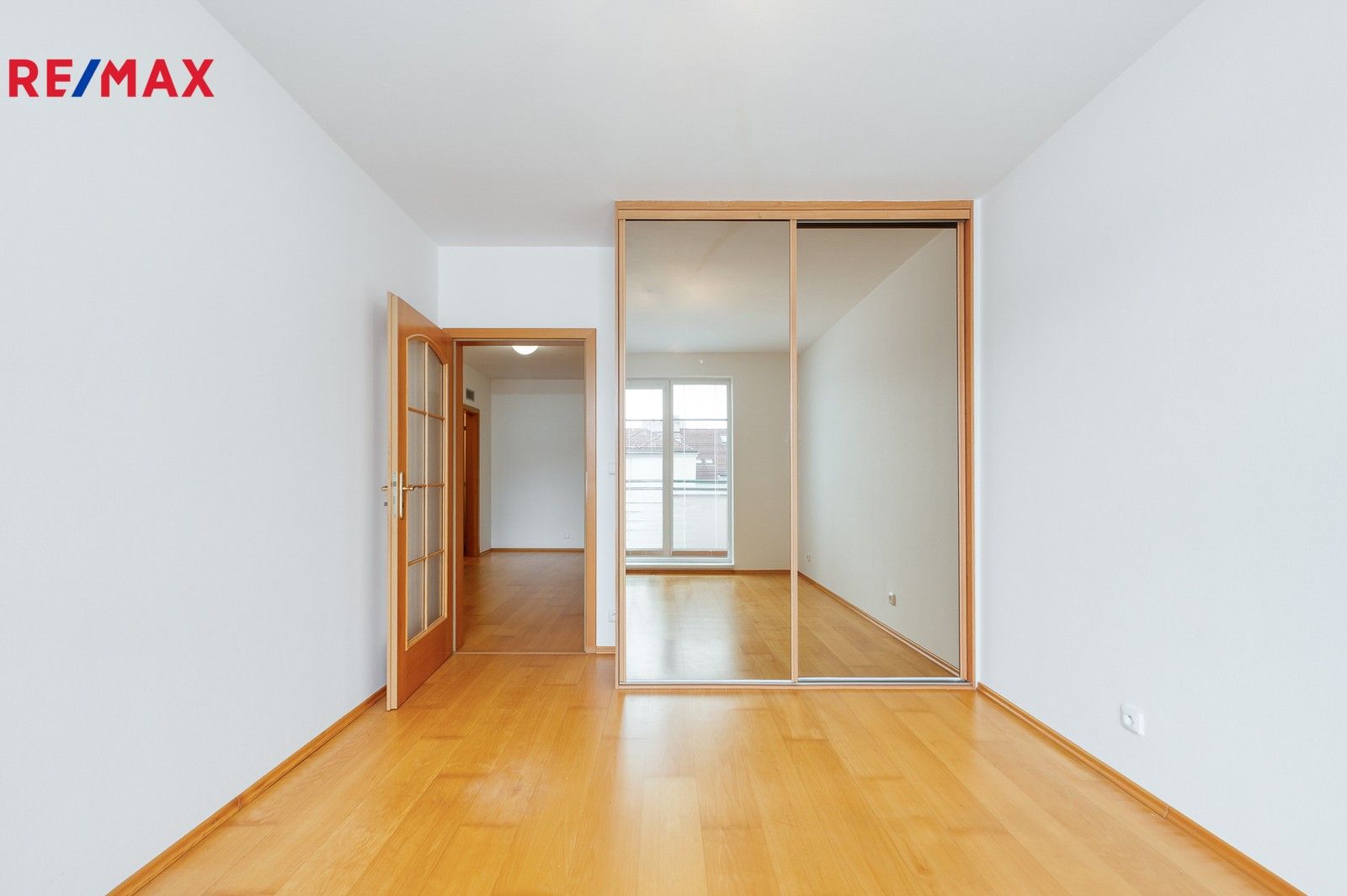 2+kk, Na břehu, Praha, 63 m²