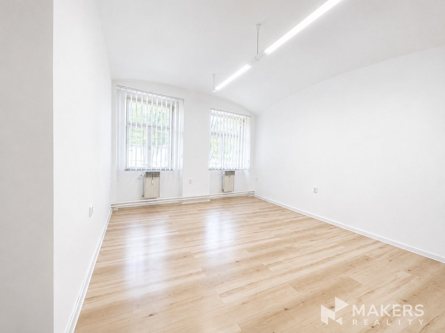 Kanceláře, Bělehradská, Praha, 39 m² - 1