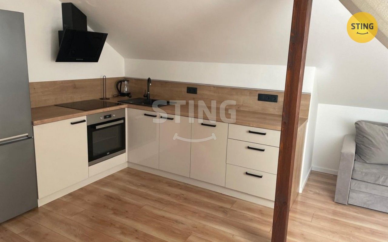 2+kk, Bajgarova, Ostrava, 77 m²