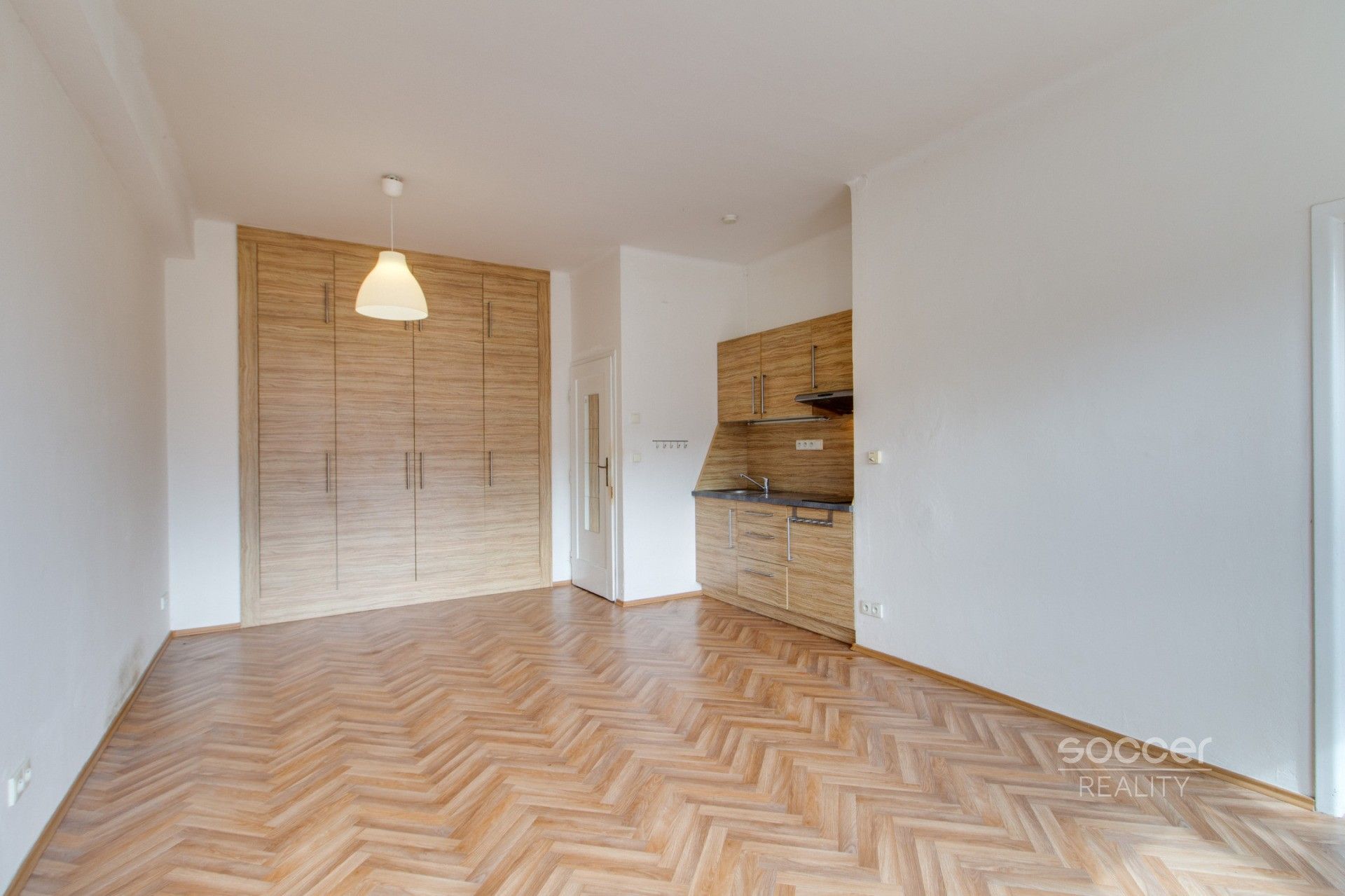 1+1, Kolbenova, Praha, 45 m² - 2