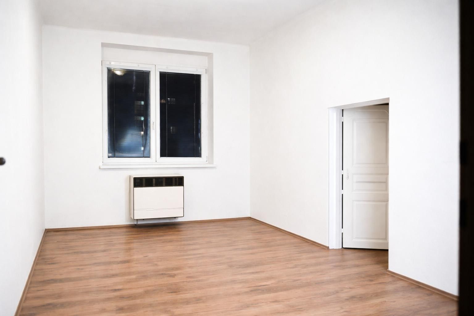 2+kk, Družstevní, Praha, 50 m²